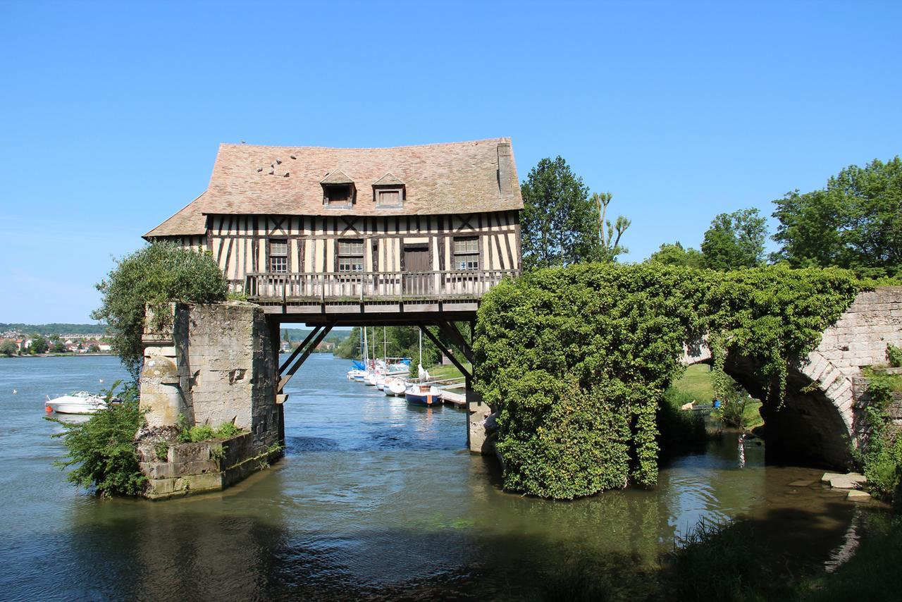 Le Gite Des Trois Vaches Brionne Exterior foto